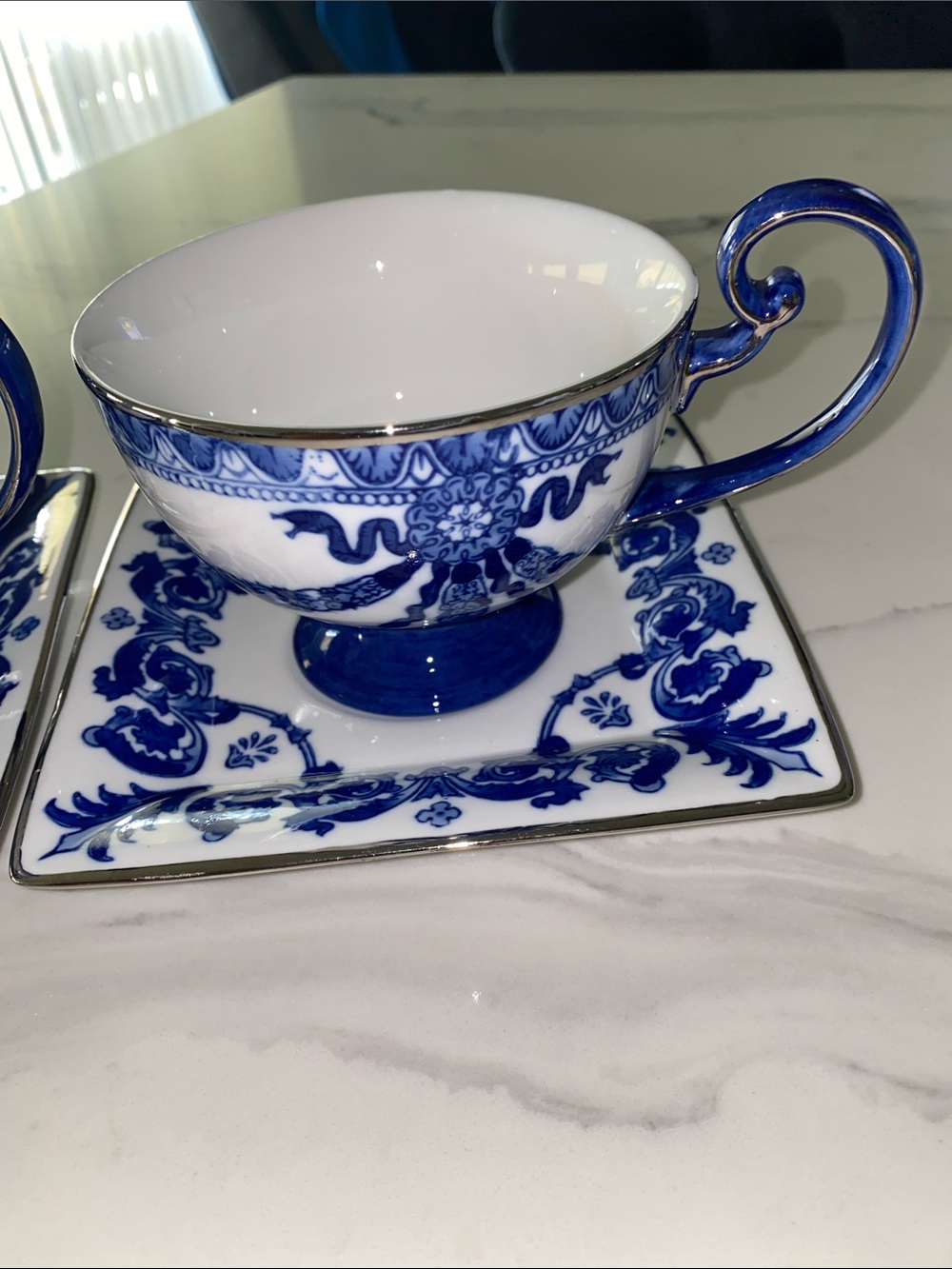 Vintage Bombay Company Chinoiserie blue & white porcelain footed Cups with sauce - Picture 3 of 9